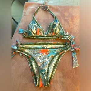 Cosita Linda Bikini Top & Bottom.